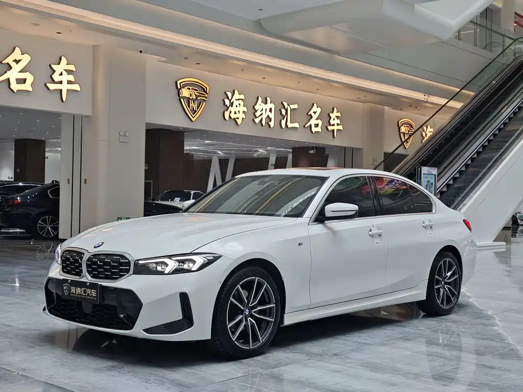 BMW 3 Series 2025