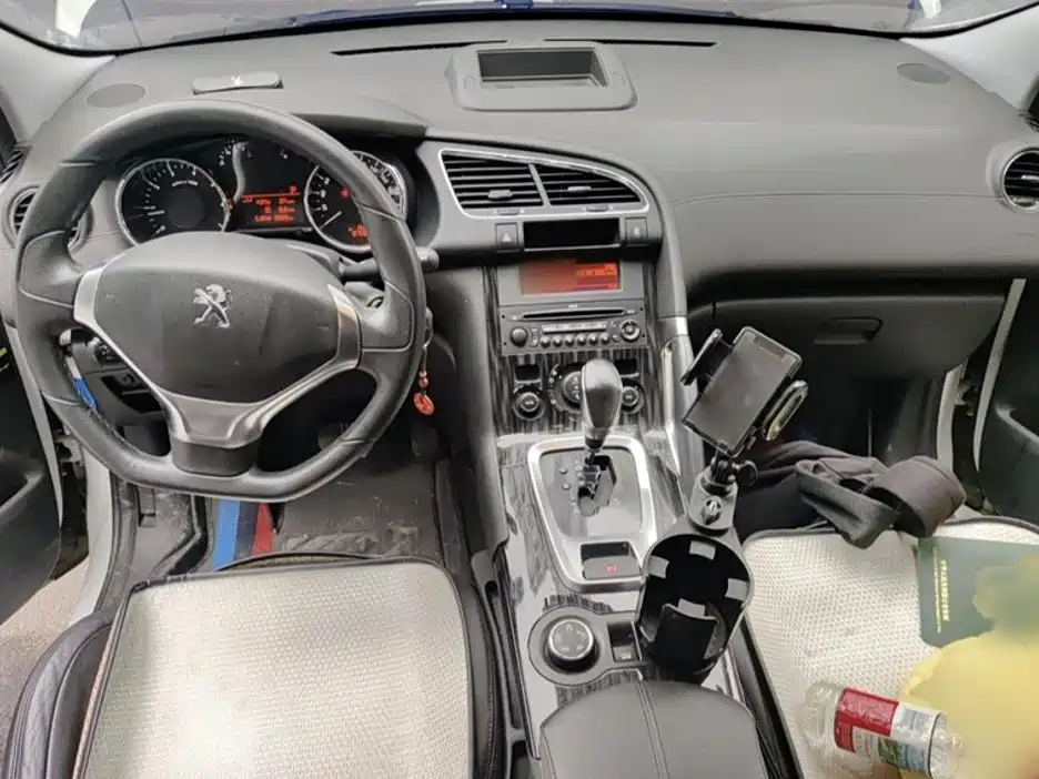 Peugeot 3008 2016 — фото 13