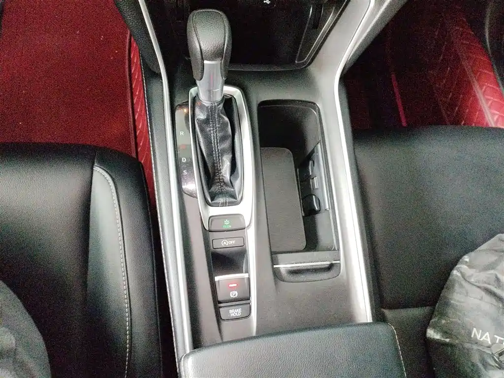 Honda Inspire 2021 — фото 11