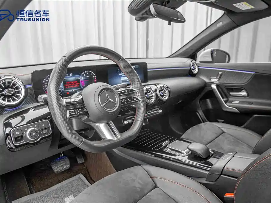 Mercedes-Benz A-Class 2023 — фото 12