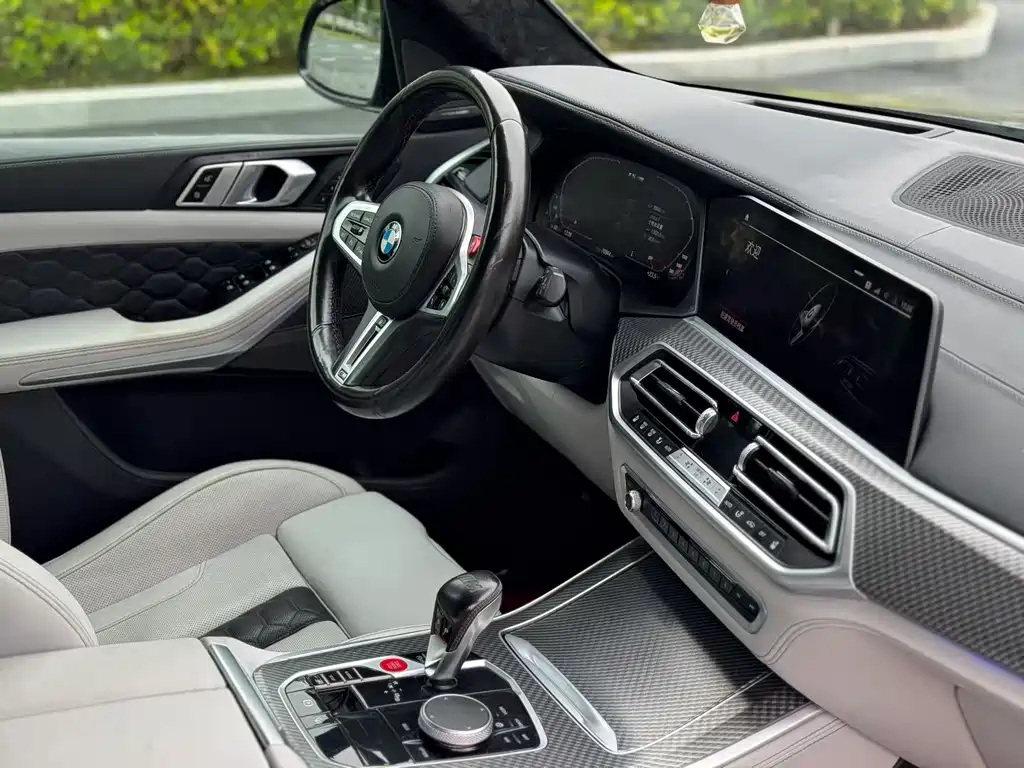 BMW X5 M 2022 — фото 4