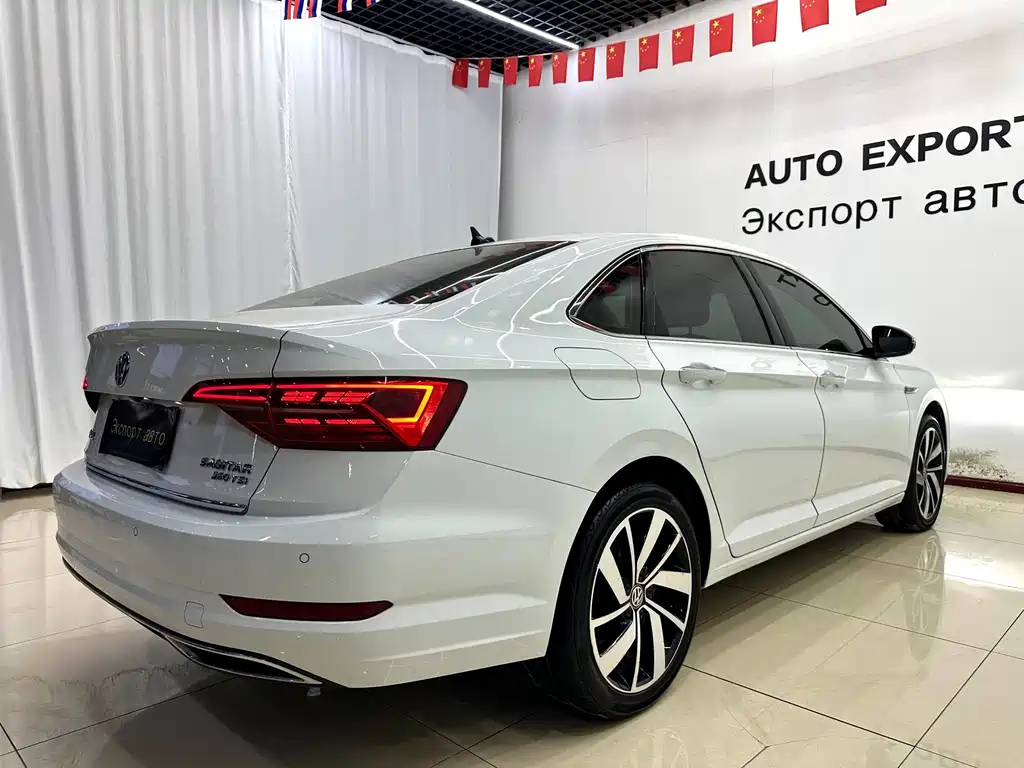 Volkswagen Sagitar 2022