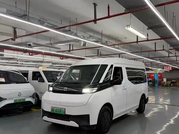Farizon Super VAN 2024