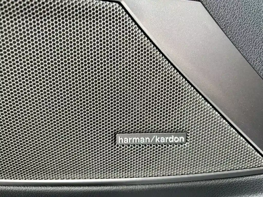 BMW 3 Series 2020 — фото 13