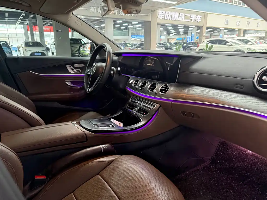 Mercedes-Benz E-Class 2017 — фото 14