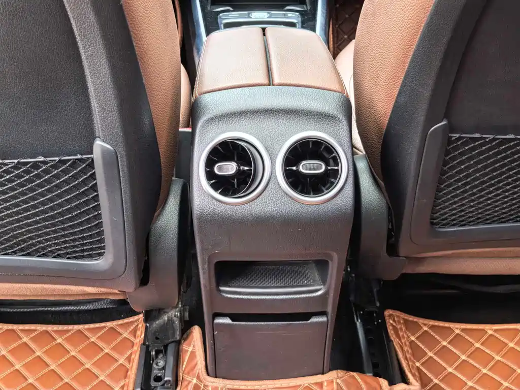 Mercedes-Benz GLB 2025 — фото 15