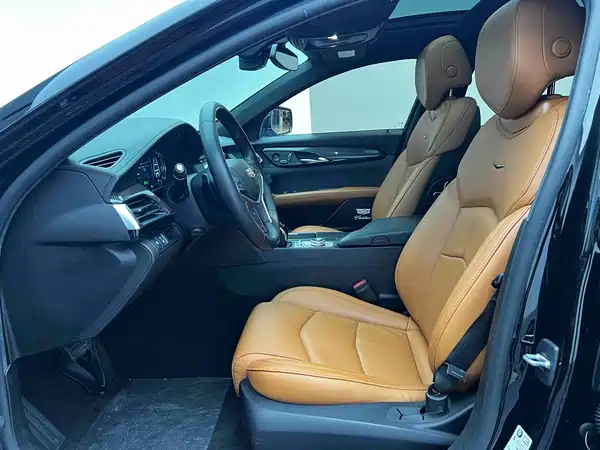 Cadillac CT6 2021