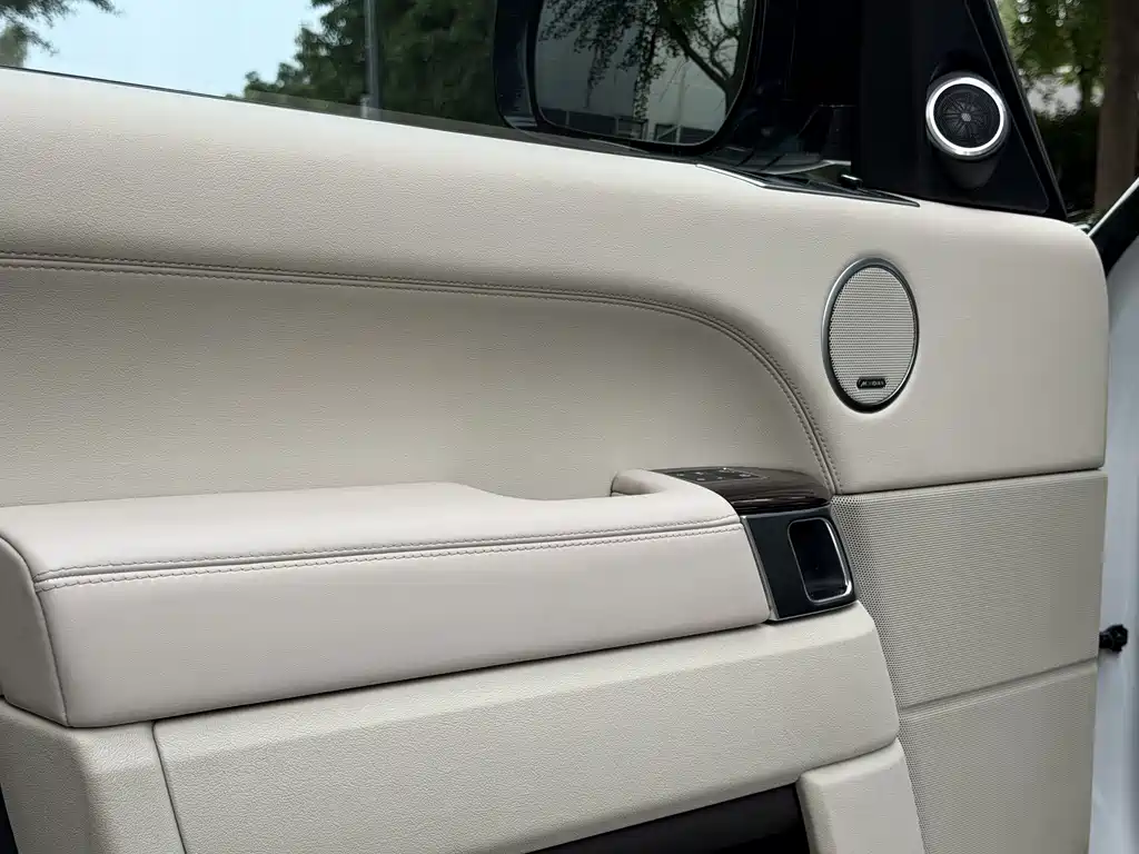 Land Rover Range Rover 2017 — фото 20