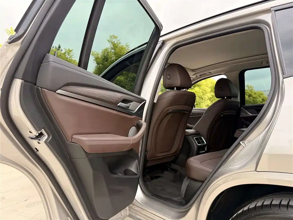 BMW X3 2022 — фото 11