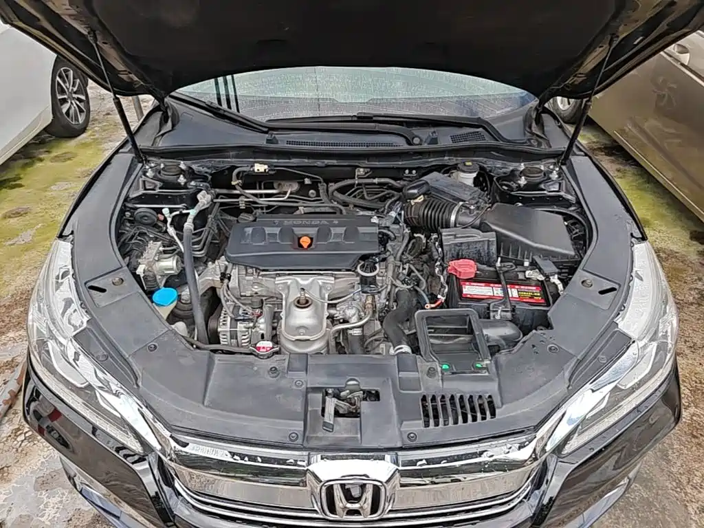 Honda Accord 2017 — фото 20