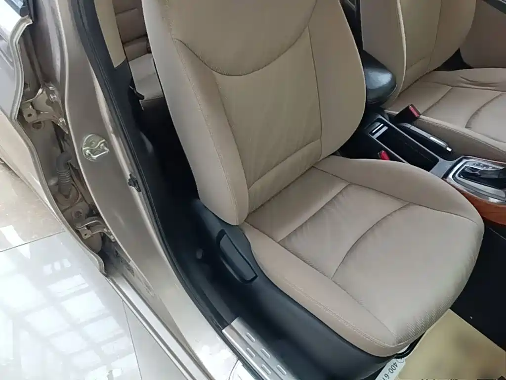 Hyundai Elantra Langdong 2015 — фото 25