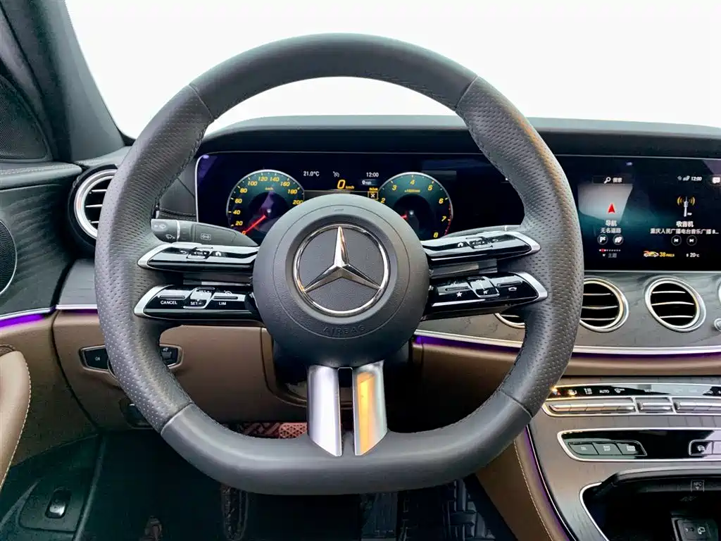 Mercedes-Benz E-Class 2023 — фото 18
