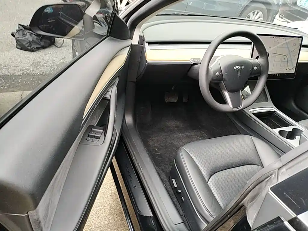 Tesla Model 3 2021 — фото 16