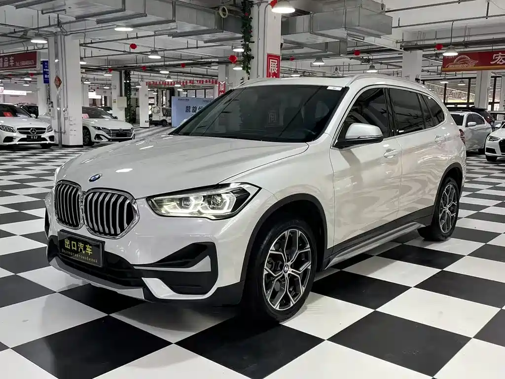 BMW X1 2023 — фото 1