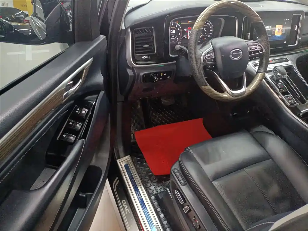 GAC Motor Trumpchi M8 2023 — фото 16