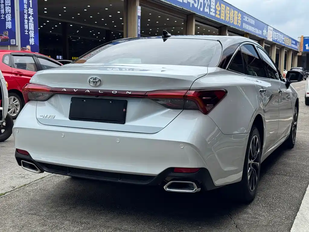 Toyota Avalon 2023 — фото 20