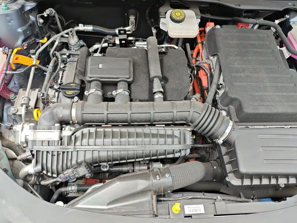BYD Seal 05 DM-i 2025 — фото 11