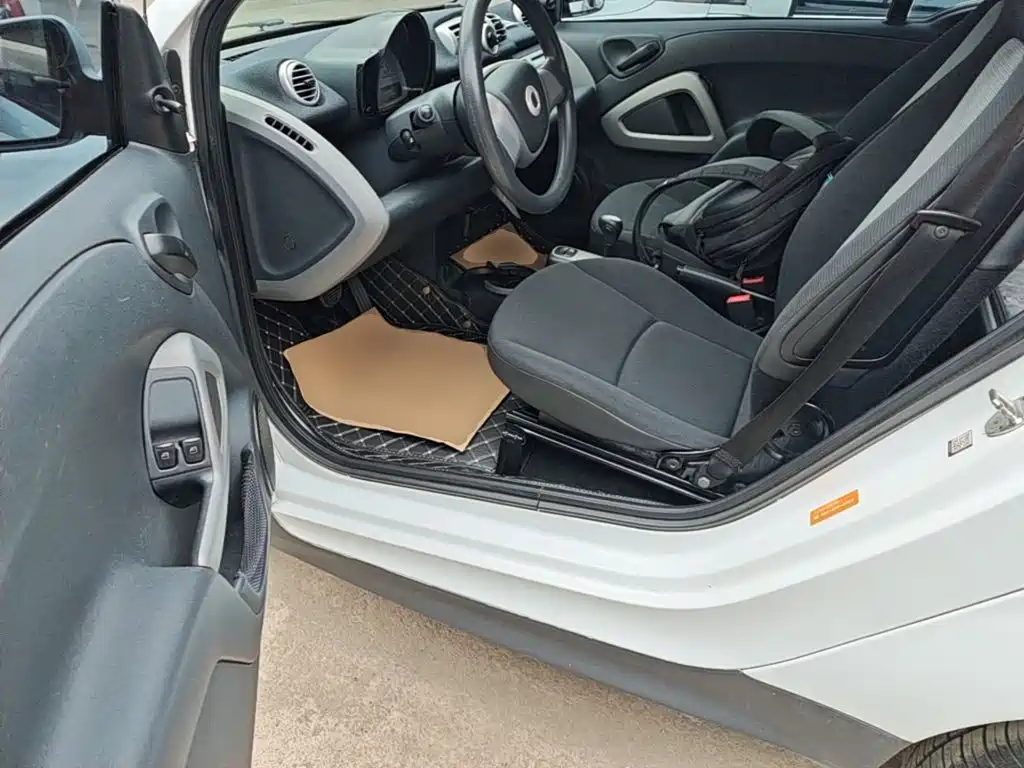 smart Fortwo 2014 — фото 15