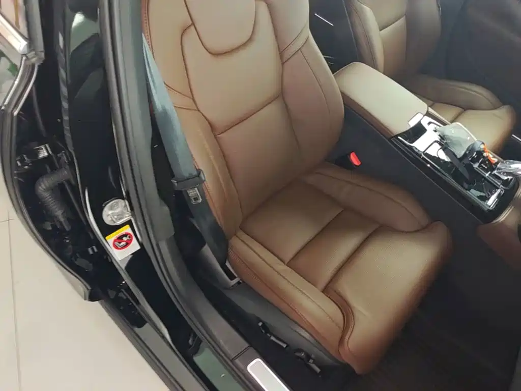 Volvo S90 PHEV 2024 — фото 25