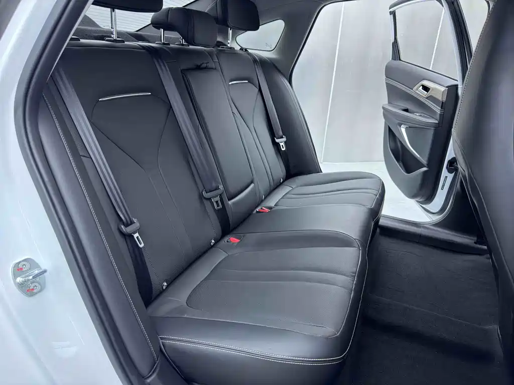 XPeng P5 2022 — фото 12
