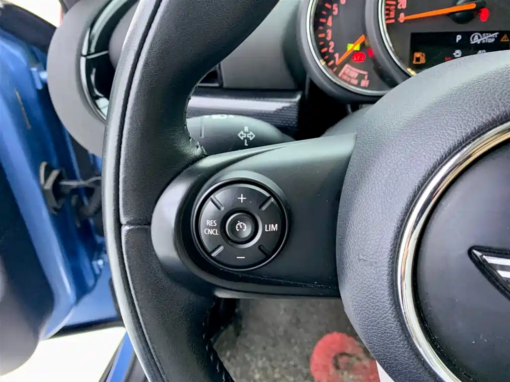 MINI Clubman 2018 — фото 17