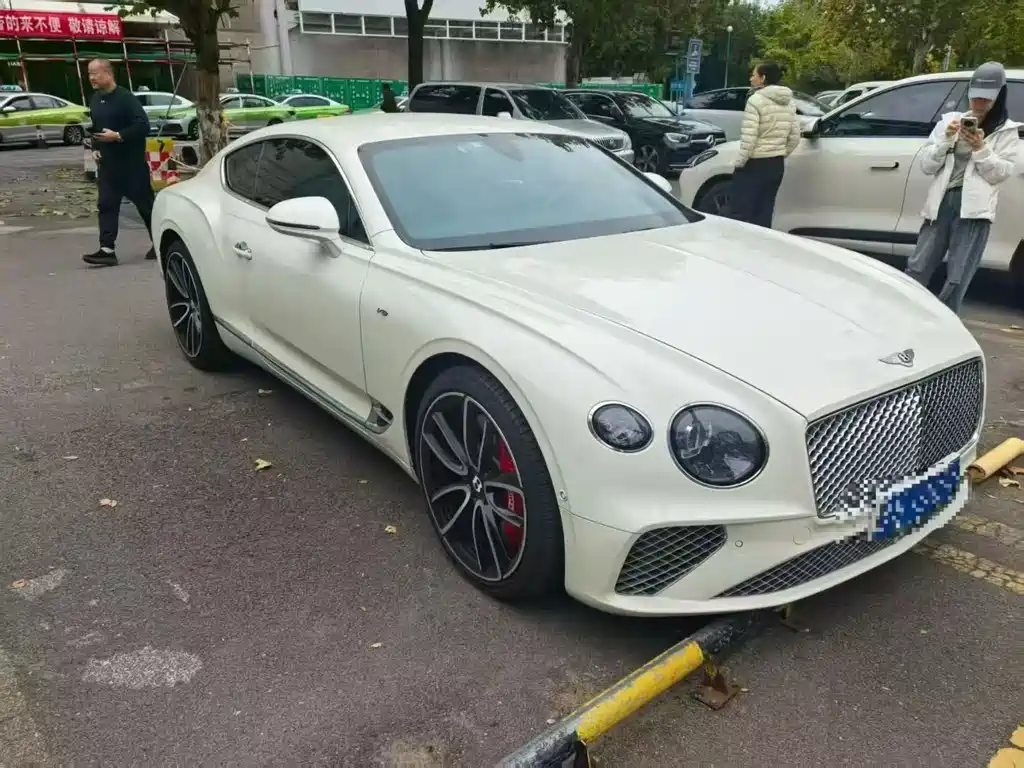 Bentley Continental 2022
