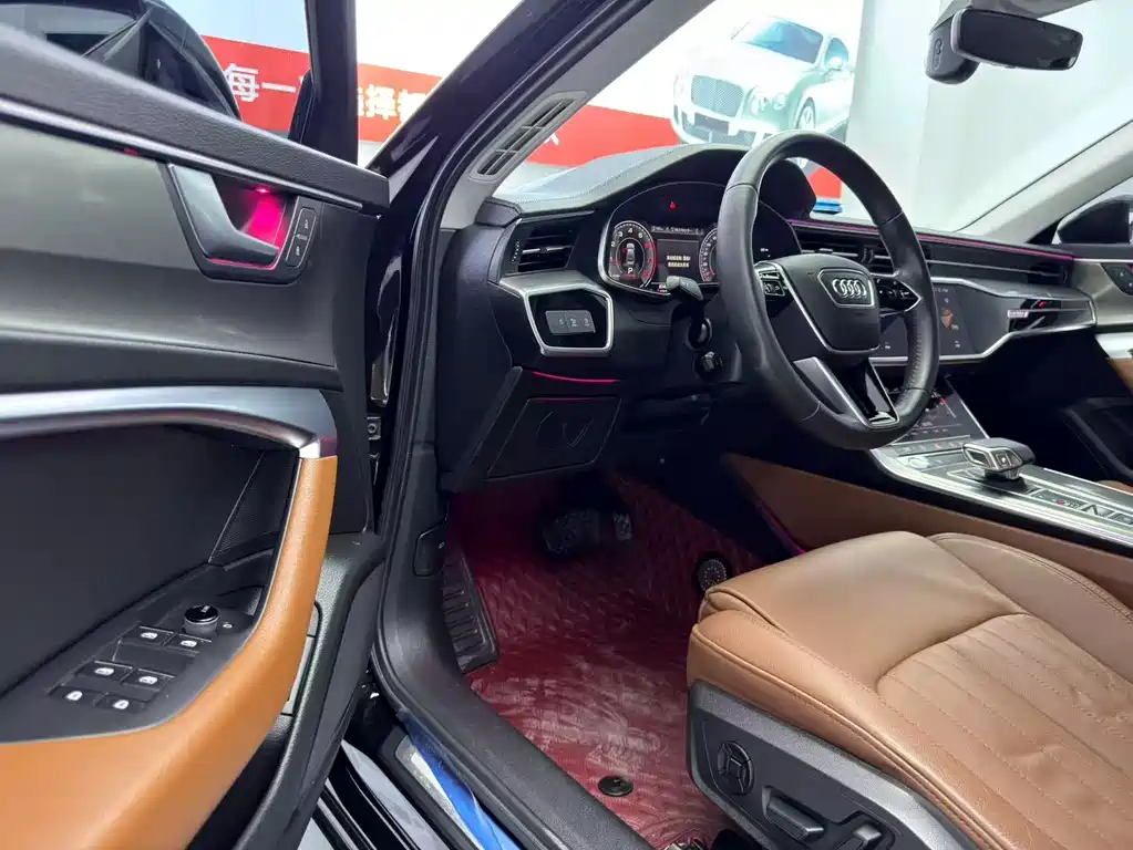 Audi A6L 2020