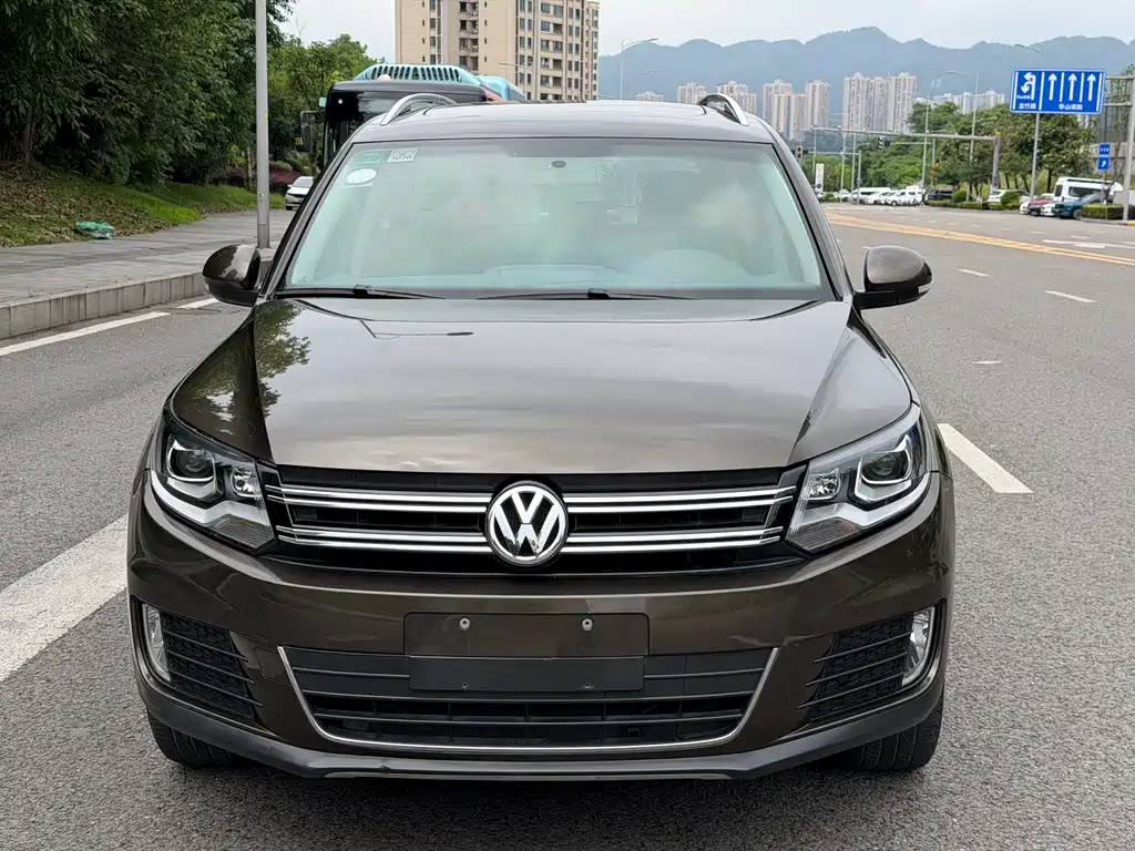 Volkswagen Tiguan 2014 — фото 2