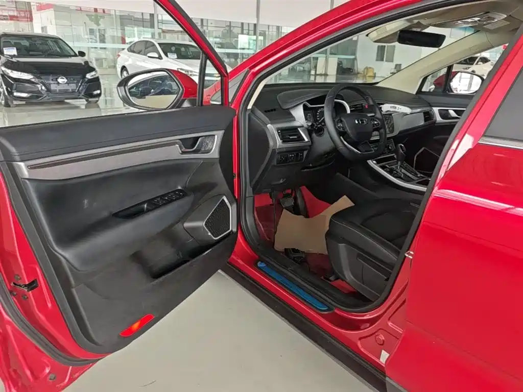 Geely Emgrand GS 2019 — фото 16