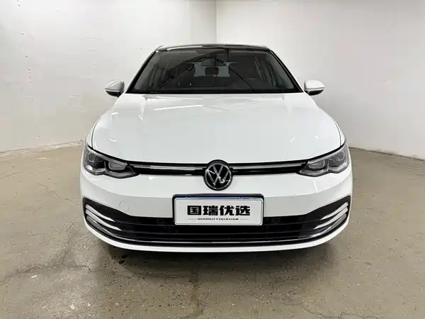 Volkswagen Golf 2021
