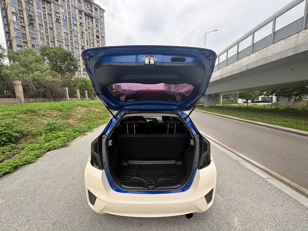Honda Fit 2017 — фото 18