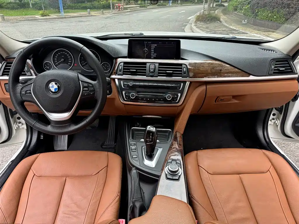 BMW 3 Series 2013 — фото 14
