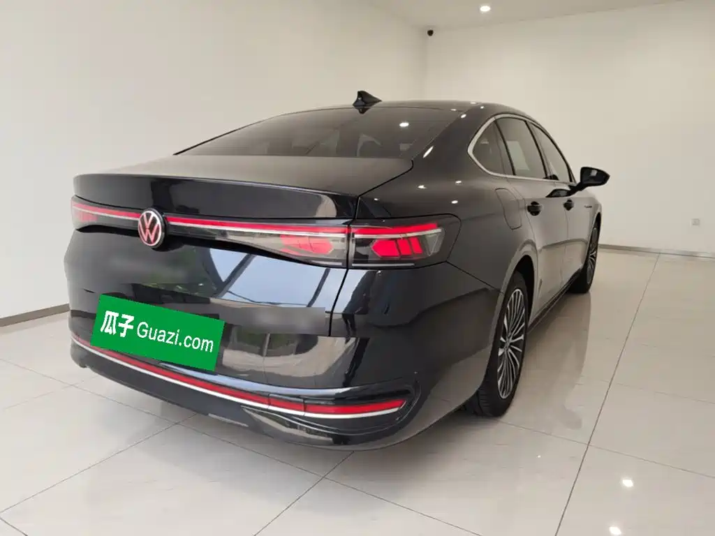 Volkswagen Magotan 2025