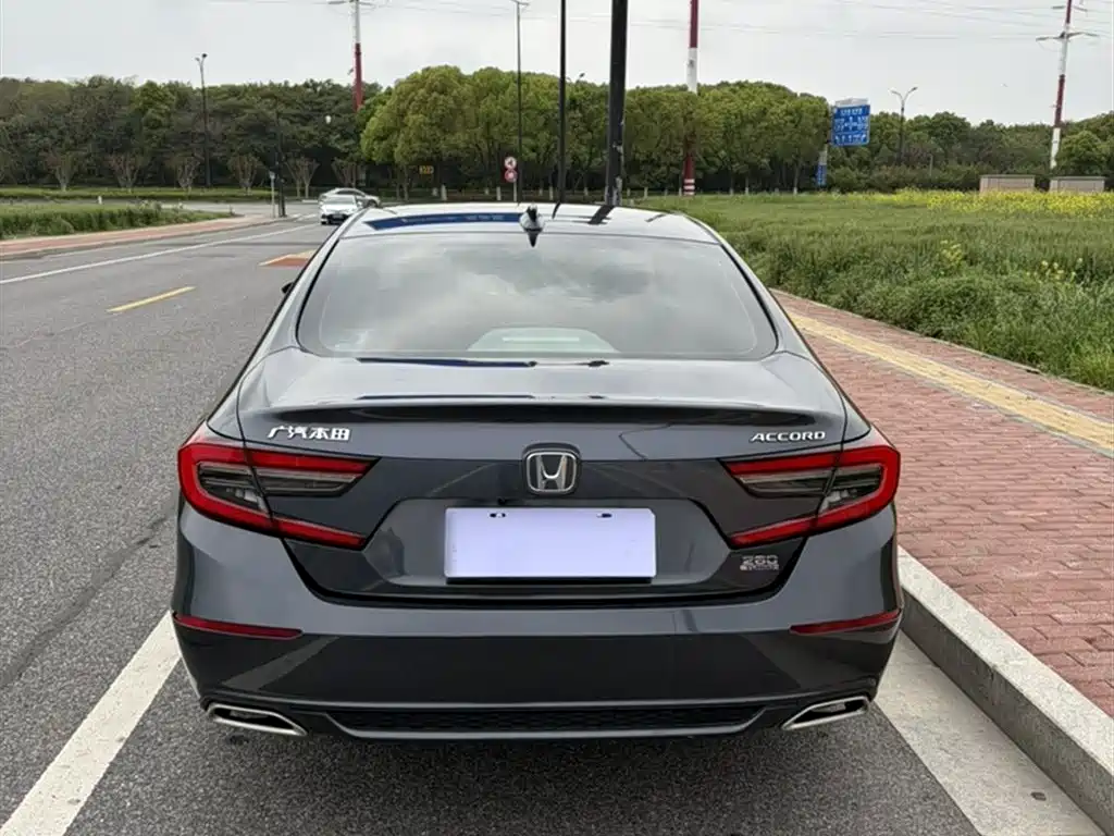 Honda Accord 2022 — фото 20