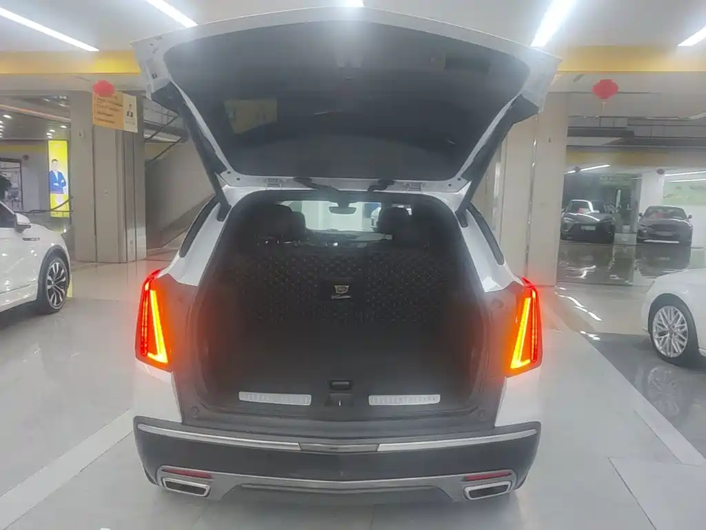 Cadillac XT5 2020 — фото 19