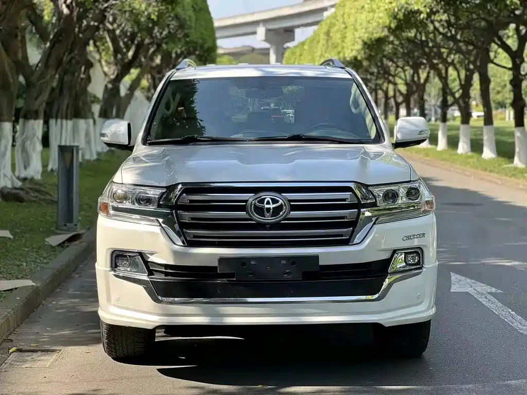 Toyota Land Cruiser 2019 — фото 4