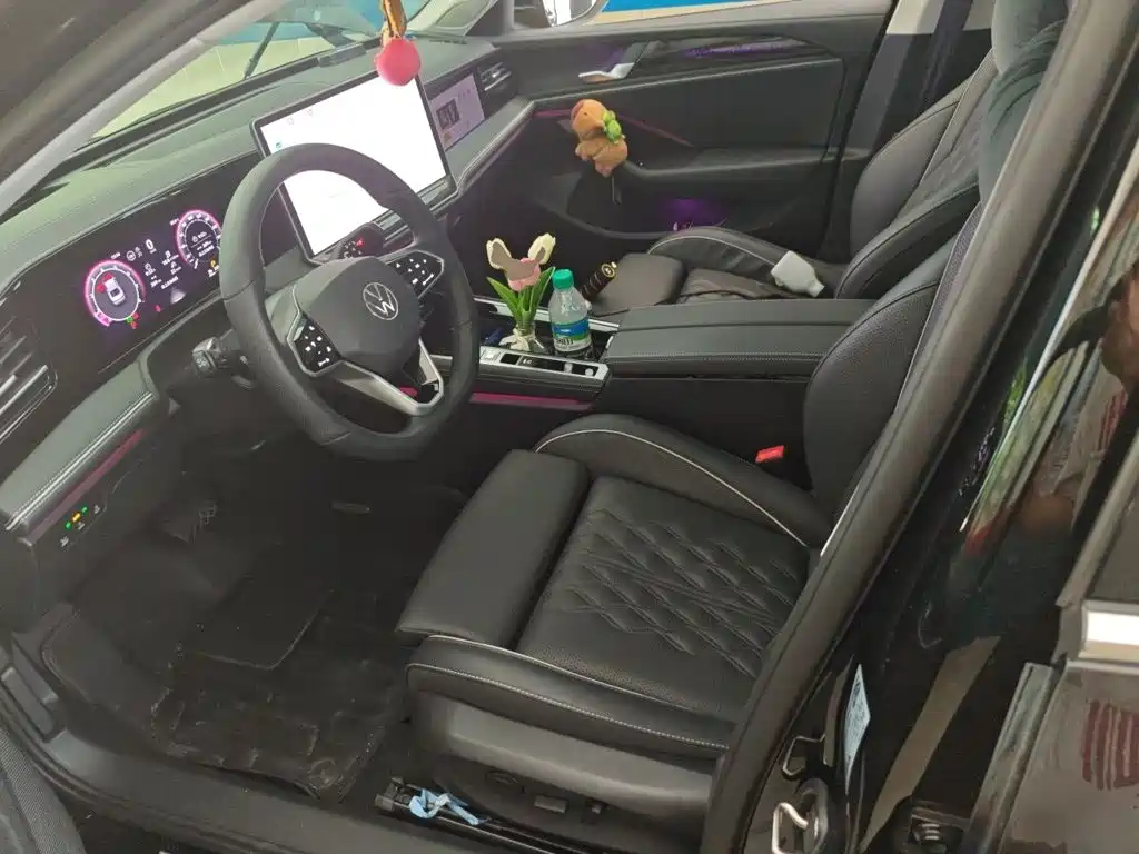 Volkswagen Magotan 2025 — фото 11