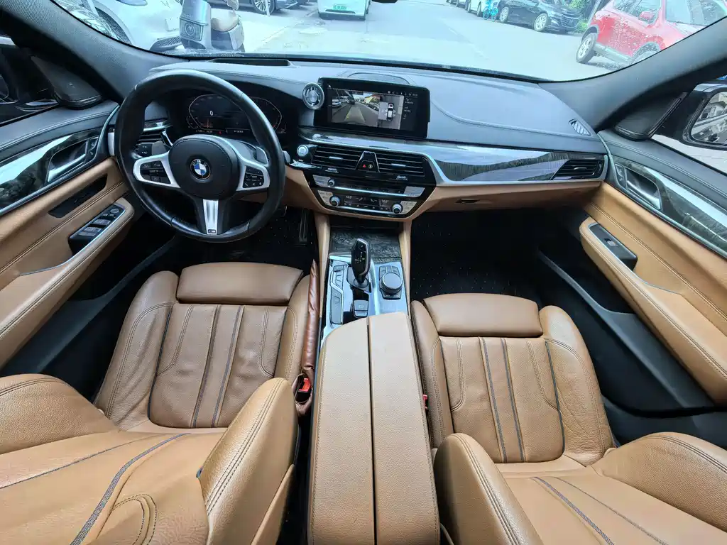 BMW 6 Series GT 2020 — фото 12