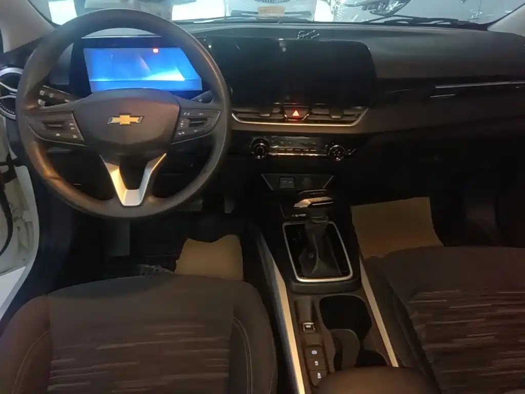 Chevrolet Monza 2023 — фото 10