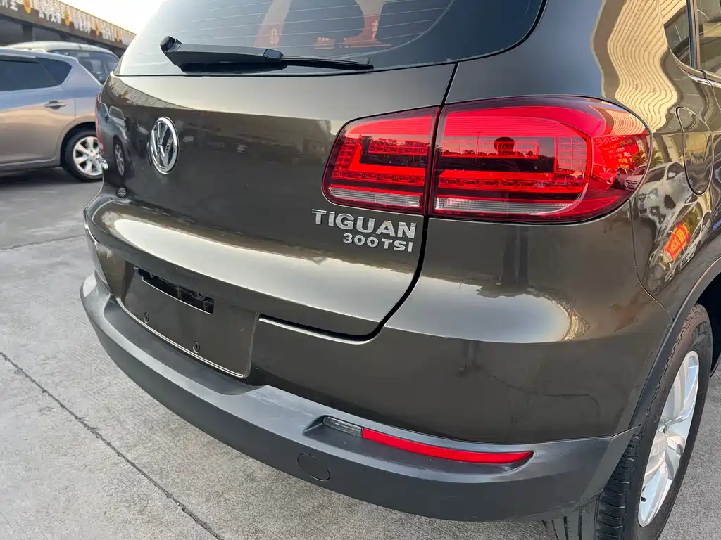 Volkswagen Tiguan 2017 — фото 14