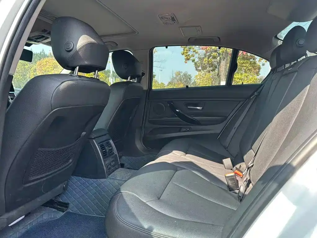 BMW 3 Series 2017