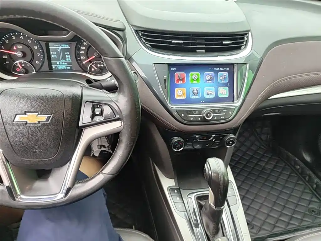 Chevrolet Malibu 2018 — фото 13