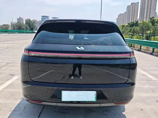 Li Auto L7 2024