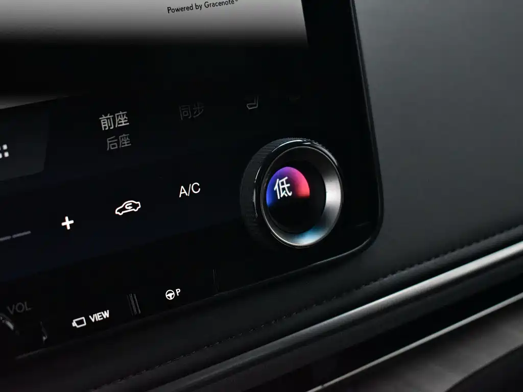 Lexus LM 2026 — фото 15
