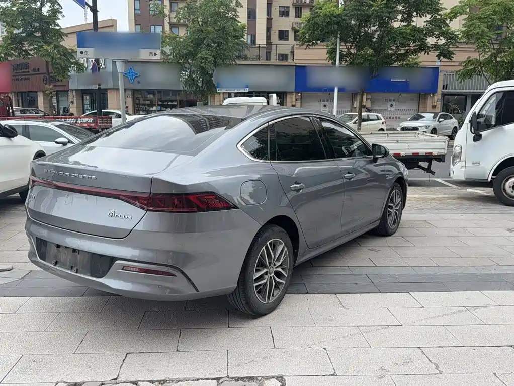 BYD Qin PLUS 2022 — фото 9