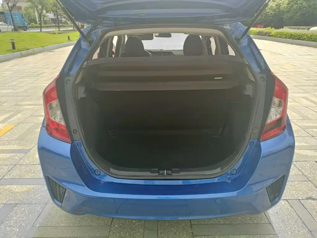 Honda Fit 2017 — фото 11