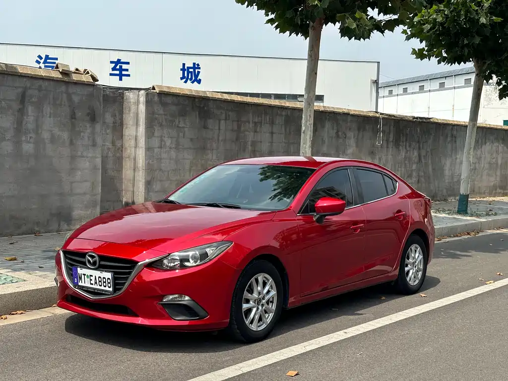 Mazda 3 Axela 2015