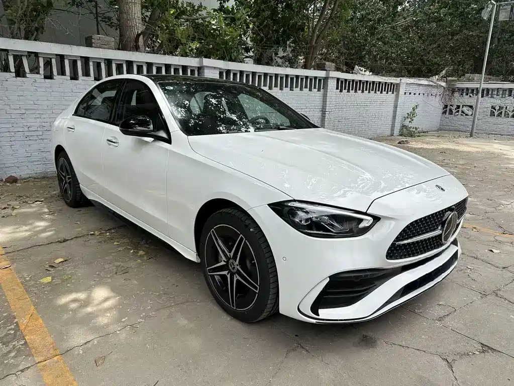 Mercedes-Benz C-Class 2025 — фото 2