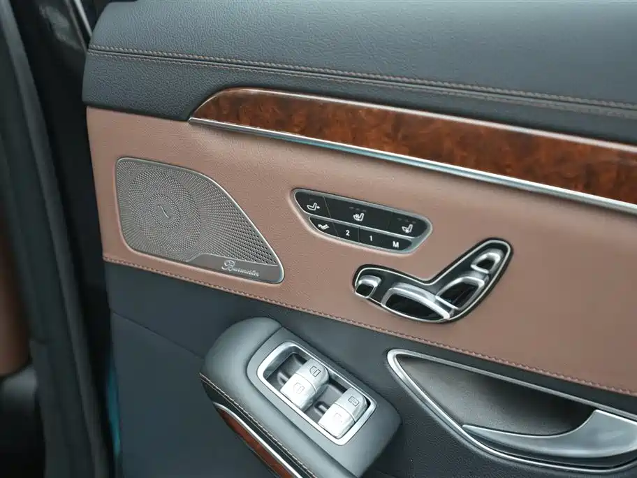 Mercedes-Benz S-Class AMG 2015 — фото 14
