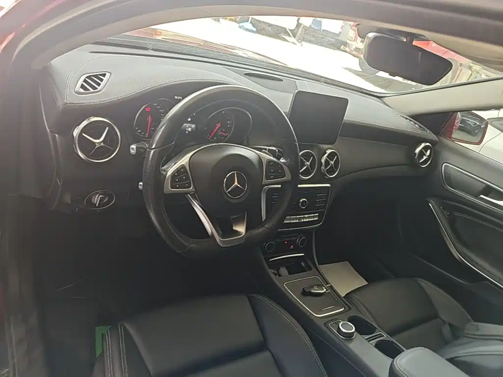 Mercedes-Benz GLA 2019 — фото 10
